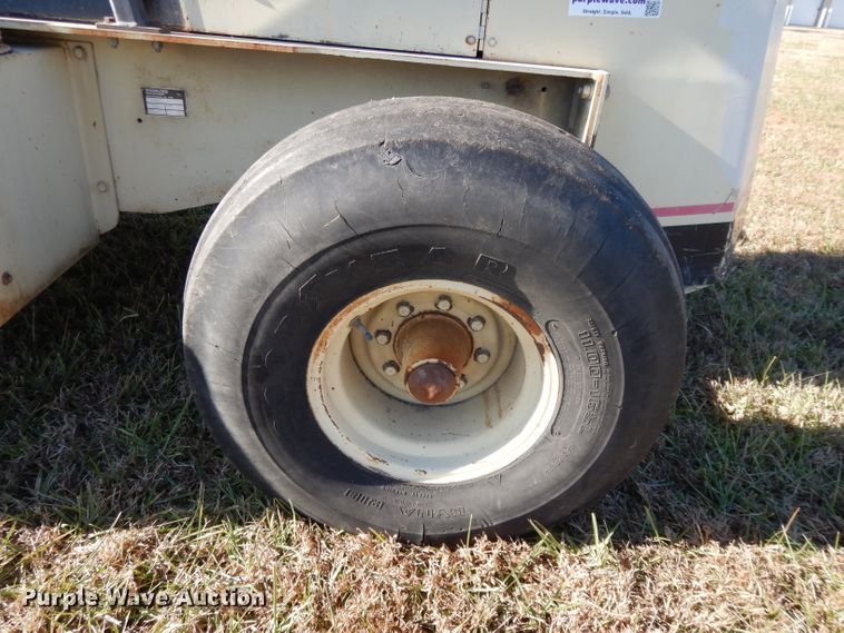 image for item DI8175 Ingersoll Rand RT706G  forklift