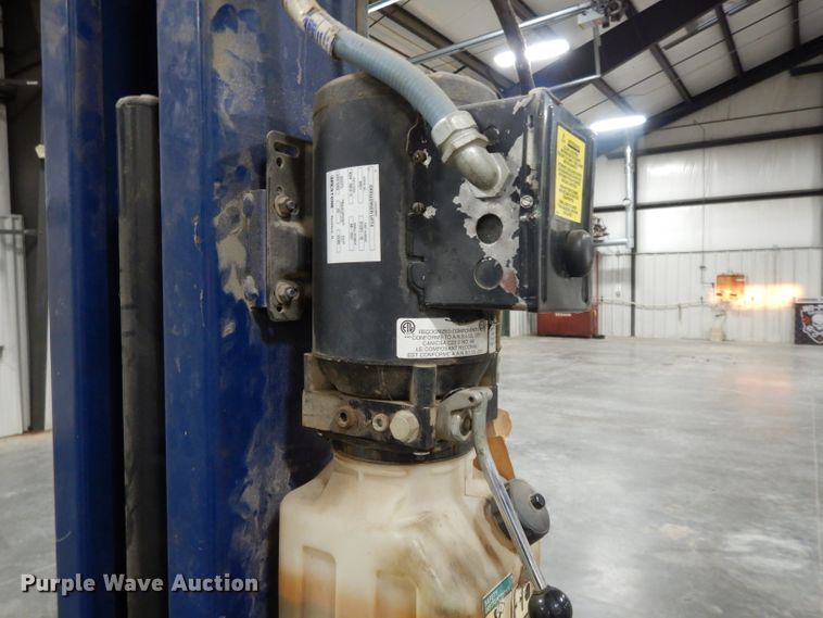 image for item DI8209 Challenger CL9 automotive lift