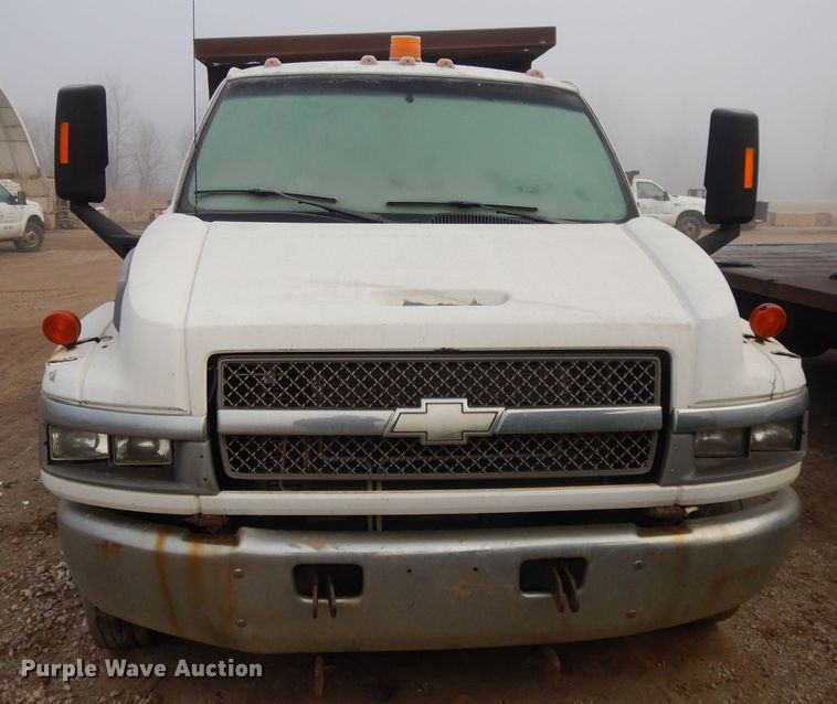 image for item DI8217 2003 Chevrolet C5500  dump flatbed truck