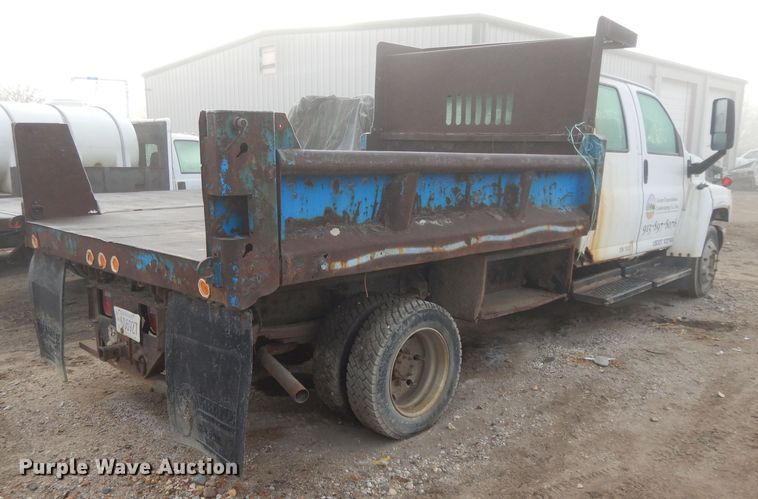 image for item DI8217 2003 Chevrolet C5500  dump flatbed truck