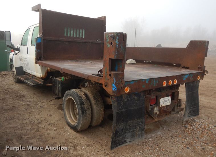 image for item DI8217 2003 Chevrolet C5500  dump flatbed truck