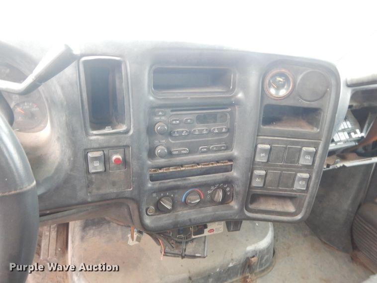 image for item DI8217 2003 Chevrolet C5500  dump flatbed truck