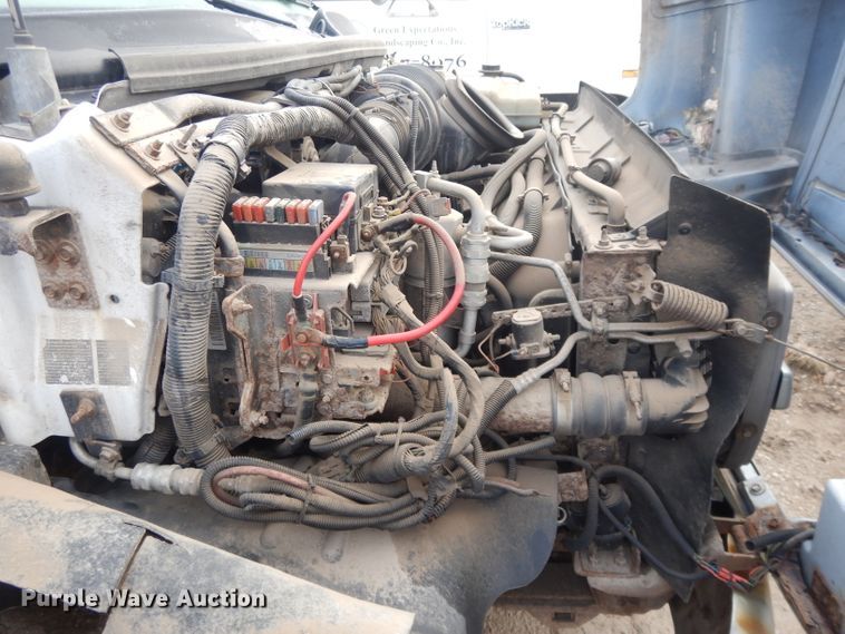 image for item DI8217 2003 Chevrolet C5500  dump flatbed truck