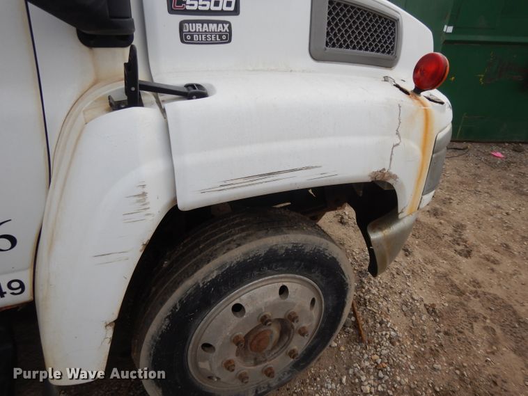 image for item DI8217 2003 Chevrolet C5500  dump flatbed truck