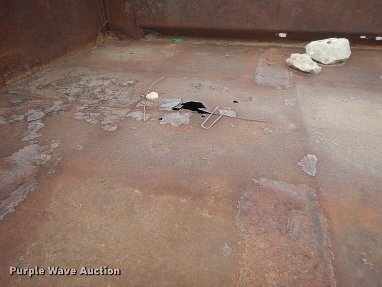 image for item DI8217 2003 Chevrolet C5500  dump flatbed truck