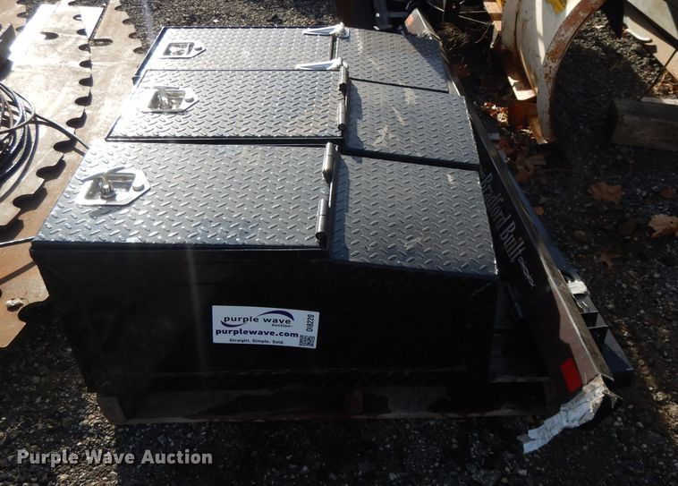 image for item DI8220 (3) Bradford Built toolbox