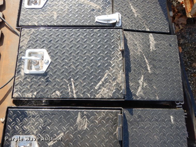 image for item DI8220 (3) Bradford Built toolbox