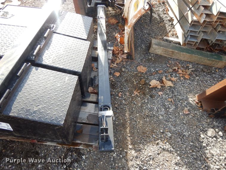 image for item DI8220 (3) Bradford Built toolbox