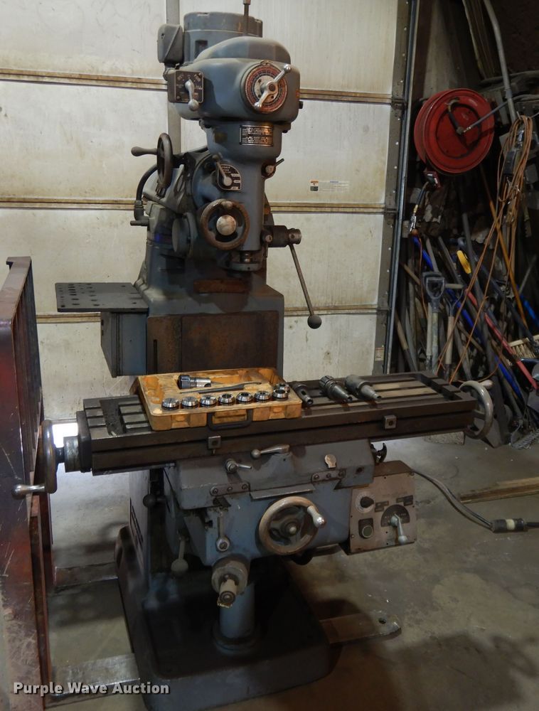 image for item DI8224 Falco 100 vertical mill