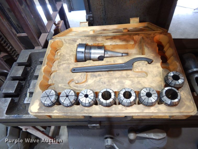 image for item DI8224 Falco 100 vertical mill