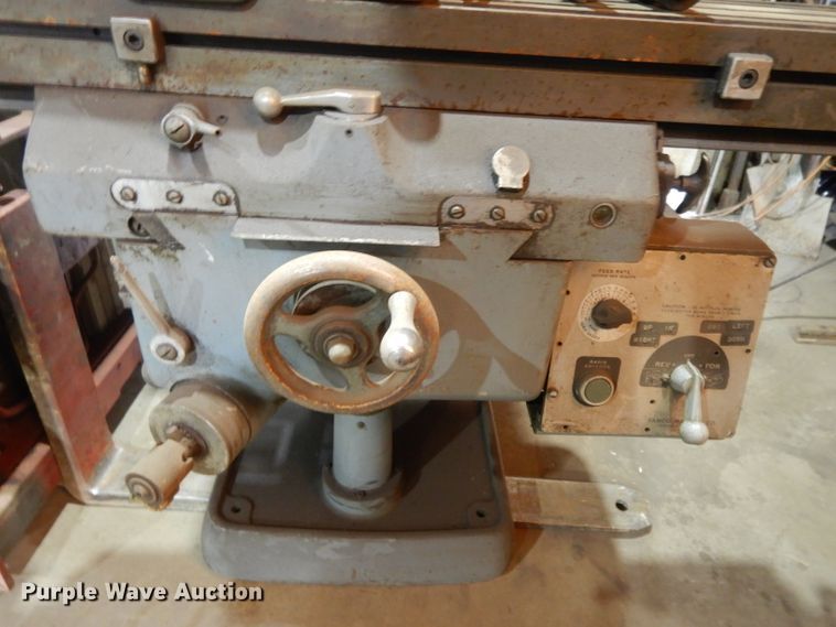 image for item DI8224 Falco 100 vertical mill