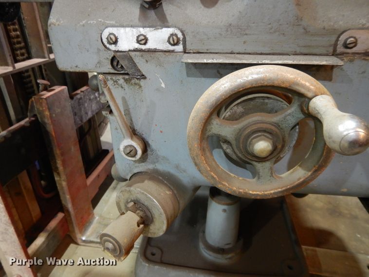 image for item DI8224 Falco 100 vertical mill