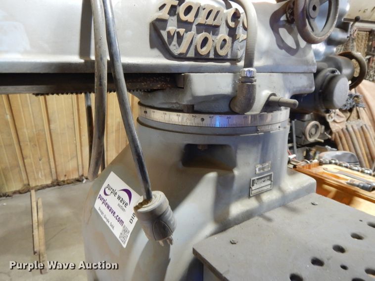 image for item DI8224 Falco 100 vertical mill