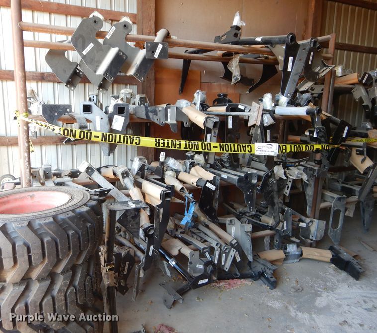 Approximately 50 Reese hitches in Kansas City , KS Item DI8392 sold