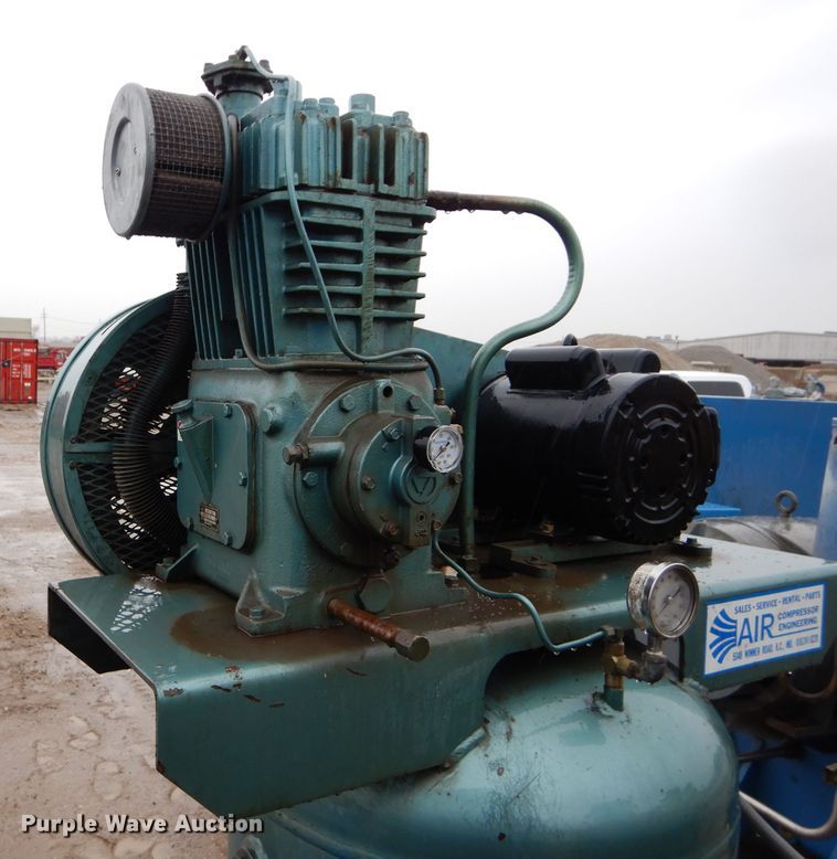 image for item DI8398 Quincy 325 air compressor