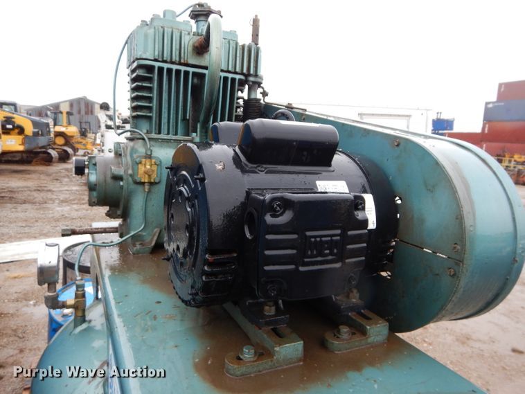 image for item DI8398 Quincy 325 air compressor