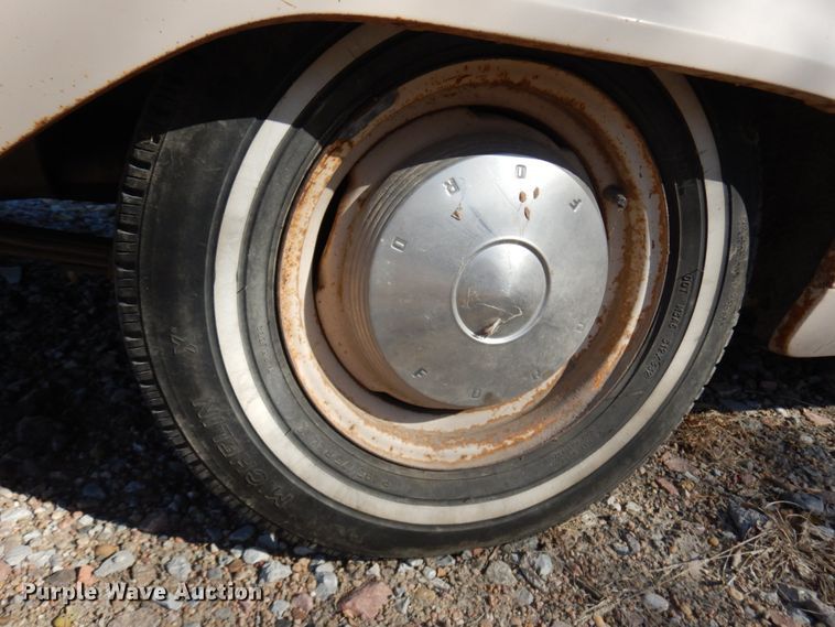 image for item DJ5780 1962 Ford Fairlane 500