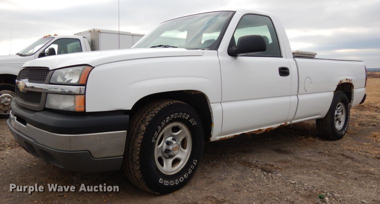 image for item DJ5804 2004 Chevrolet Silverado 1500  pickup truck