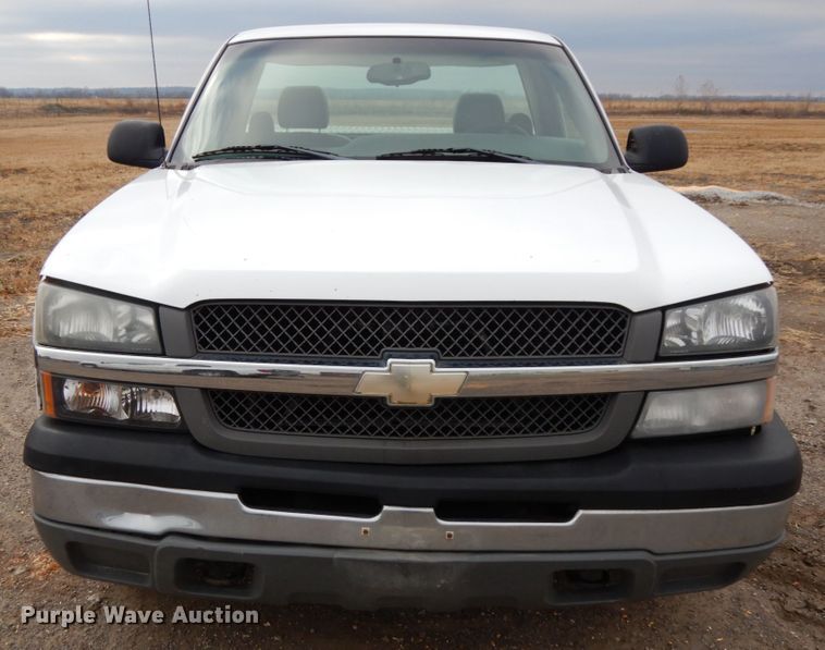 image for item DJ5804 2004 Chevrolet Silverado 1500  pickup truck