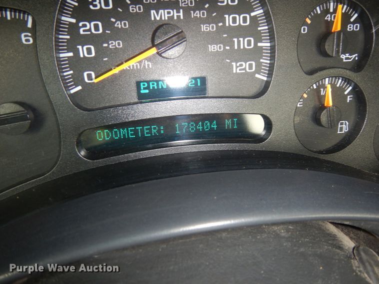 image for item DJ5804 2004 Chevrolet Silverado 1500  pickup truck