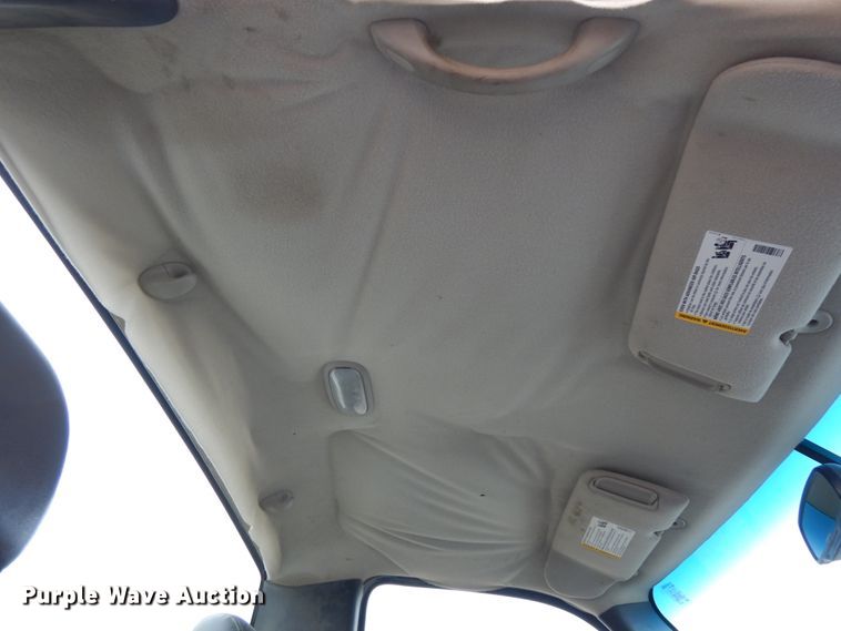 image for item DJ5804 2004 Chevrolet Silverado 1500  pickup truck