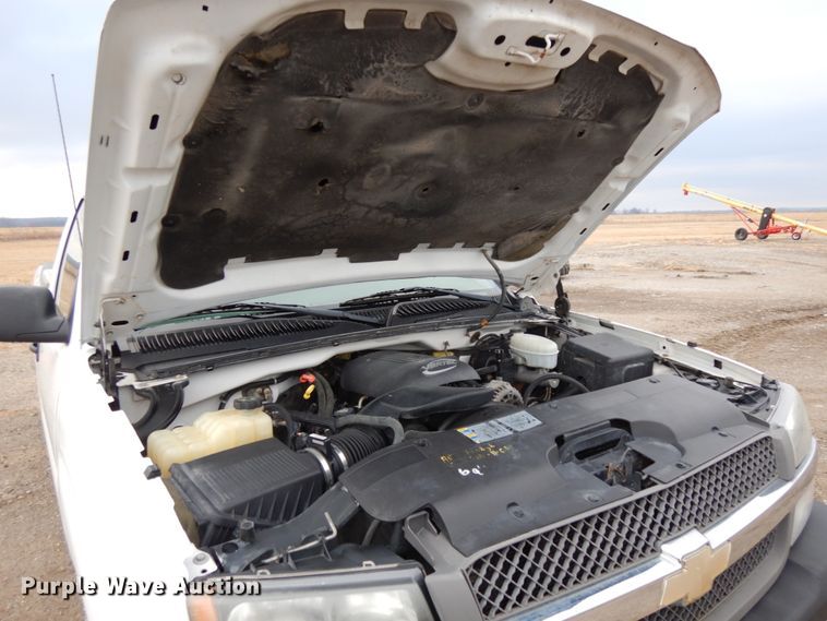 image for item DJ5804 2004 Chevrolet Silverado 1500  pickup truck