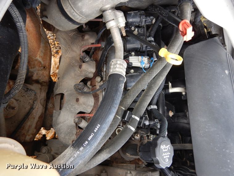 image for item DJ5804 2004 Chevrolet Silverado 1500  pickup truck