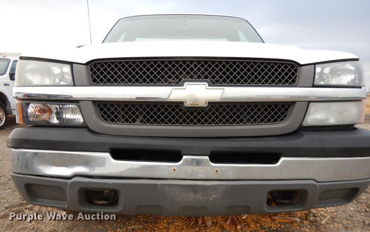 image for item DJ5804 2004 Chevrolet Silverado 1500  pickup truck