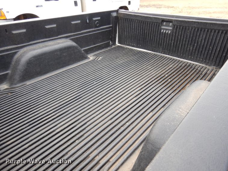 image for item DJ5804 2004 Chevrolet Silverado 1500  pickup truck