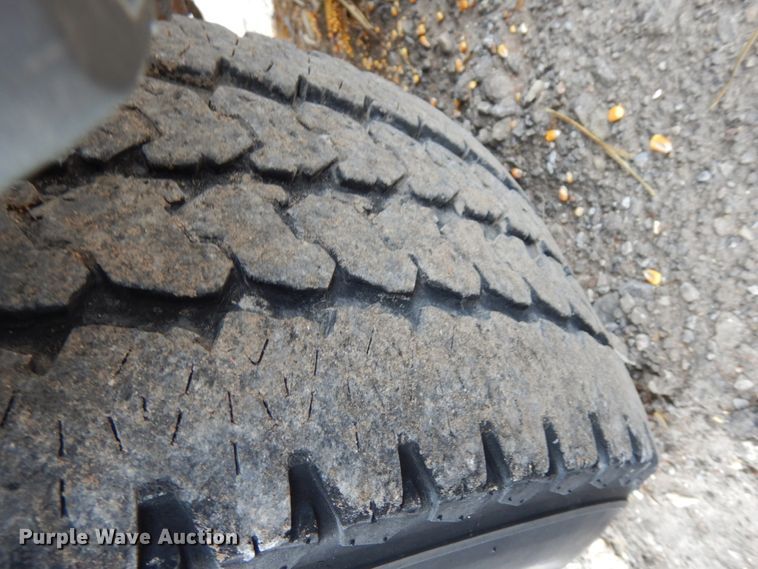 image for item DJ5804 2004 Chevrolet Silverado 1500  pickup truck