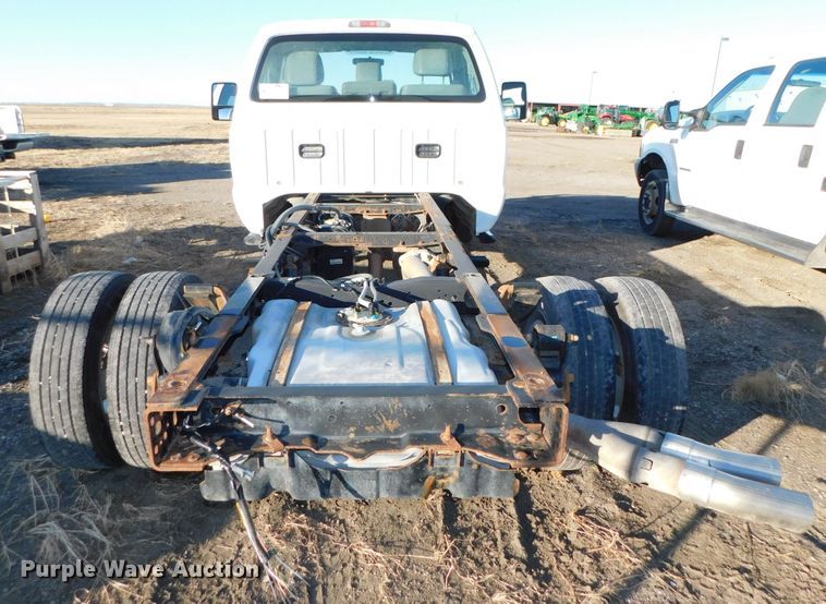 image for item DJ5846 2012 Ford F550 Super Duty XL  truck cab and chassis