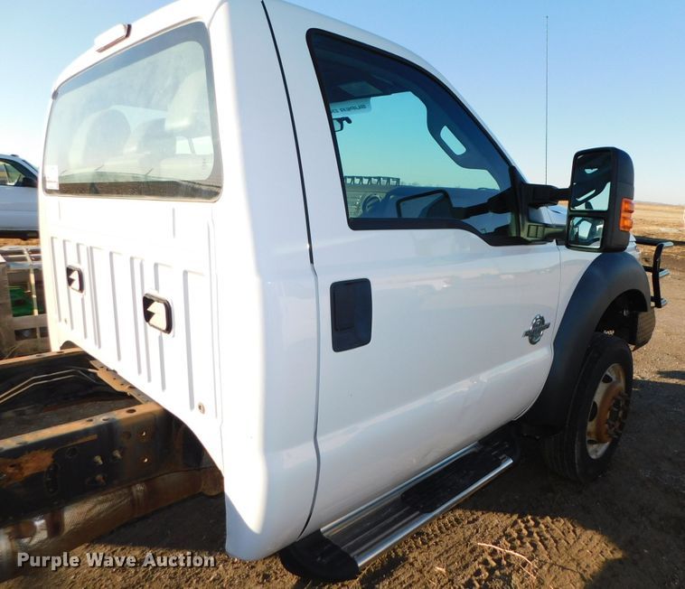 image for item DJ5846 2012 Ford F550 Super Duty XL  truck cab and chassis