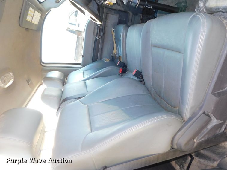 image for item DJ5846 2012 Ford F550 Super Duty XL  truck cab and chassis