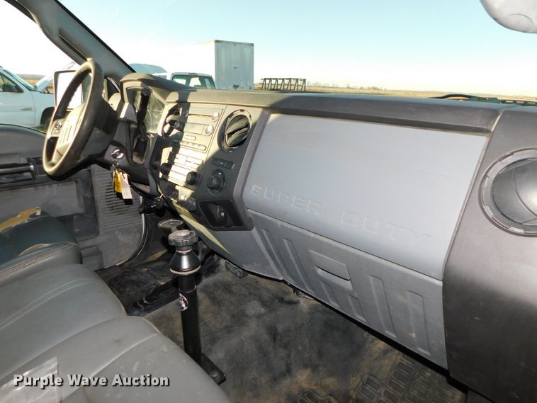 image for item DJ5846 2012 Ford F550 Super Duty XL  truck cab and chassis