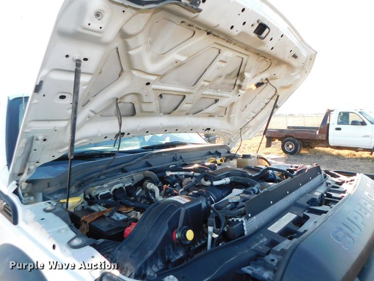 image for item DJ5846 2012 Ford F550 Super Duty XL  truck cab and chassis