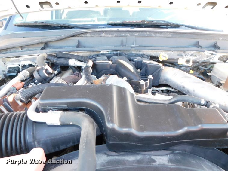 image for item DJ5846 2012 Ford F550 Super Duty XL  truck cab and chassis