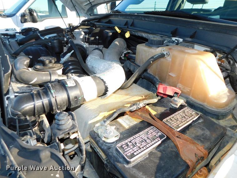 image for item DJ5846 2012 Ford F550 Super Duty XL  truck cab and chassis