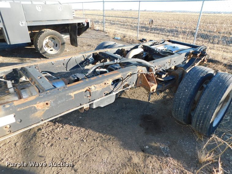 image for item DJ5846 2012 Ford F550 Super Duty XL  truck cab and chassis