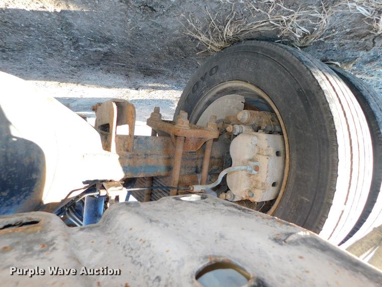 image for item DJ5846 2012 Ford F550 Super Duty XL  truck cab and chassis