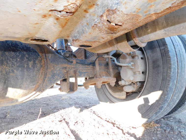 image for item DJ5846 2012 Ford F550 Super Duty XL  truck cab and chassis