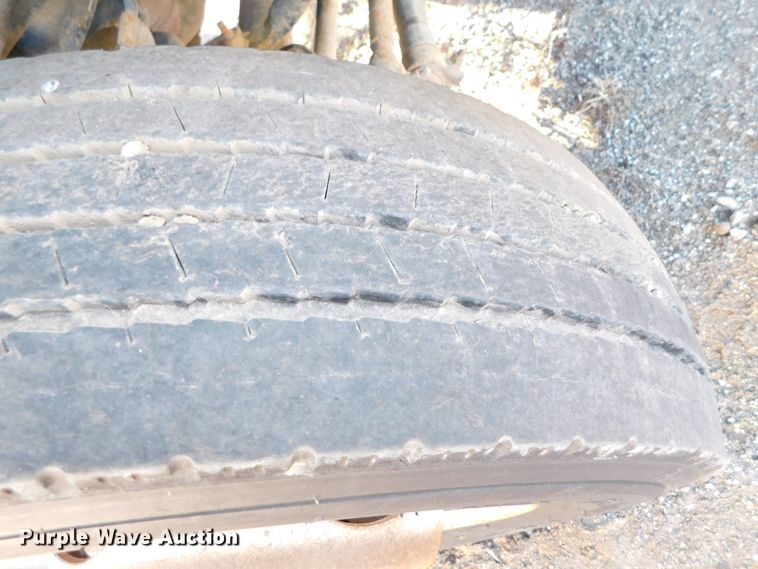 image for item DJ5846 2012 Ford F550 Super Duty XL  truck cab and chassis