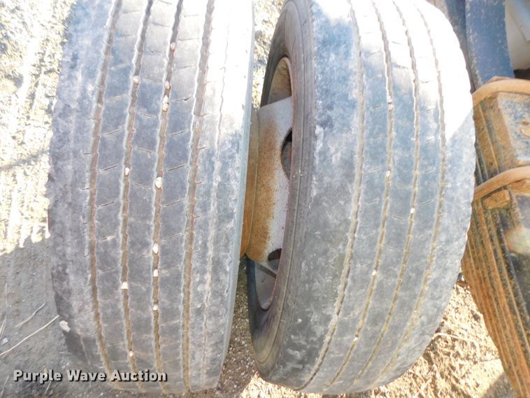 image for item DJ5846 2012 Ford F550 Super Duty XL  truck cab and chassis