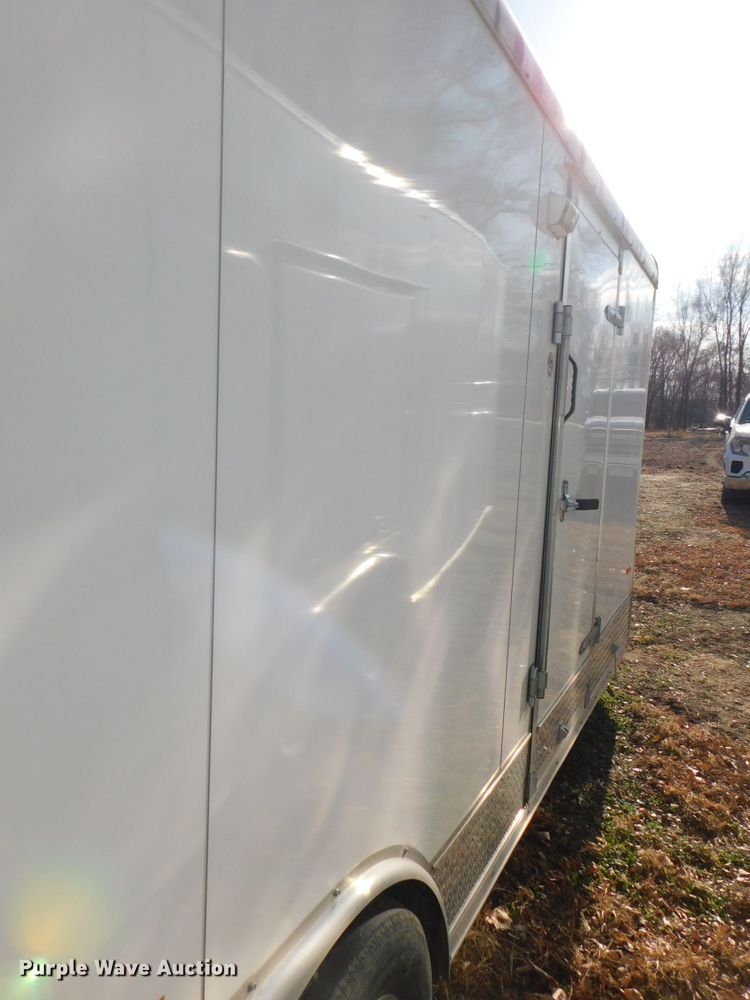 image for item DJ5852 2016 MTI MSCT 8.5X27TA3 enclosed cargo trailer