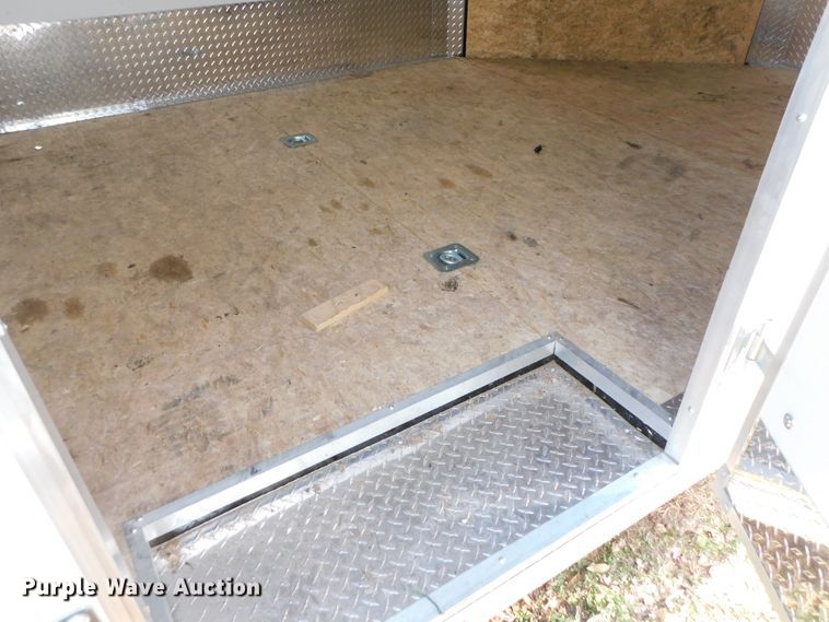 image for item DJ5852 2016 MTI MSCT 8.5X27TA3 enclosed cargo trailer