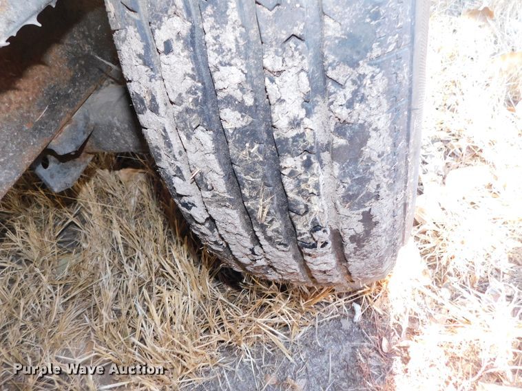 image for item DJ5852 2016 MTI MSCT 8.5X27TA3 enclosed cargo trailer