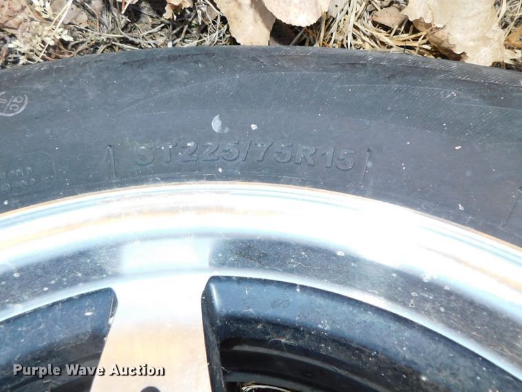 image for item DJ5852 2016 MTI MSCT 8.5X27TA3 enclosed cargo trailer