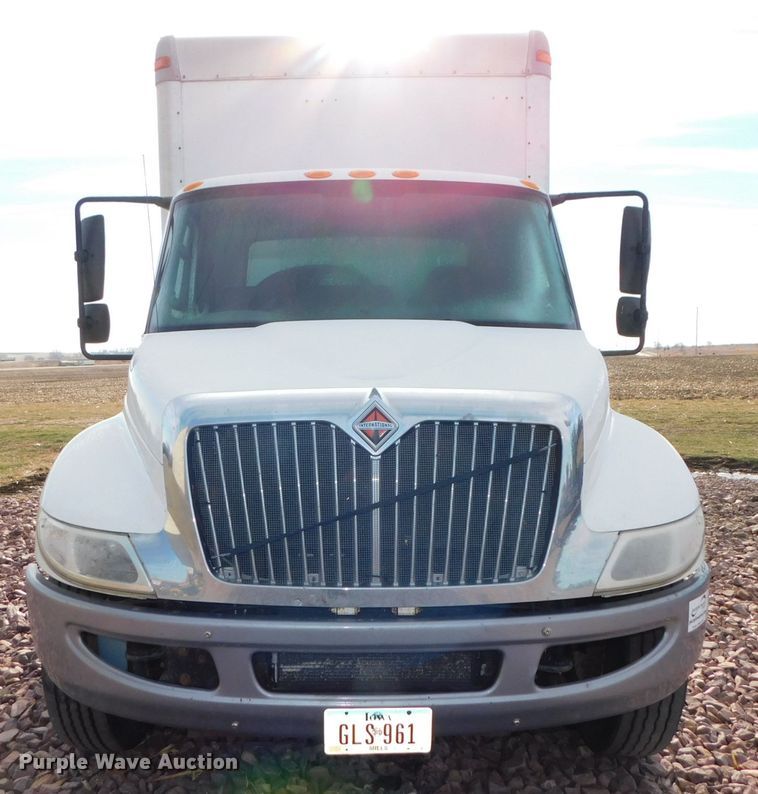 image for item DJ5853 2013 International DuraStar 4300M7  box truck