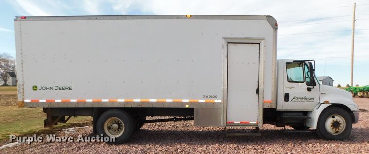 image for item DJ5853 2013 International DuraStar 4300M7  box truck