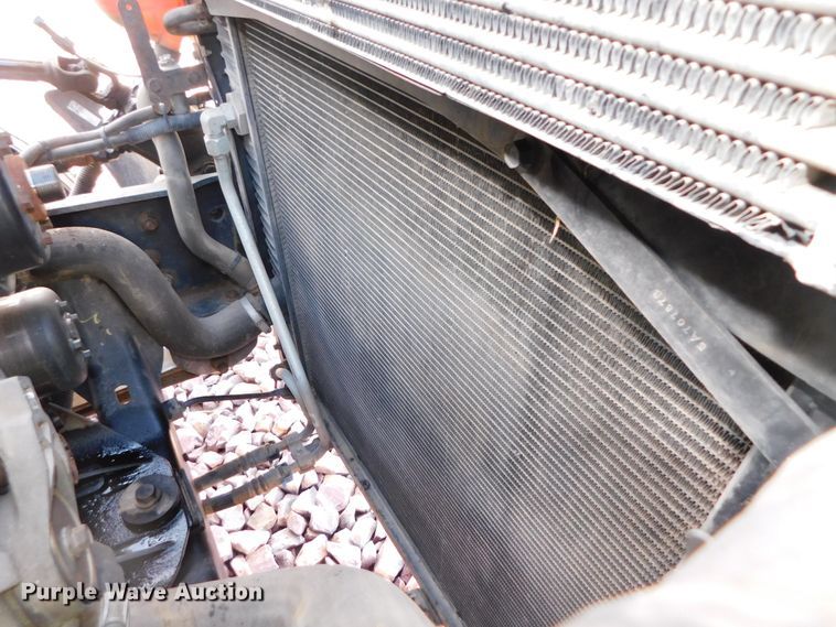 image for item DJ5853 2013 International DuraStar 4300M7  box truck