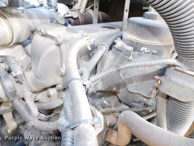 image for item DJ5853 2013 International DuraStar 4300M7  box truck